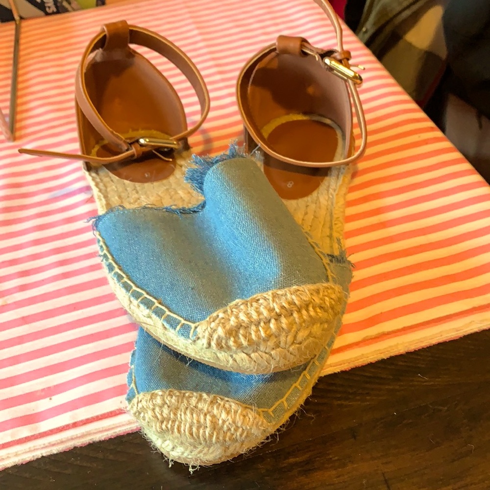 Dress shoes